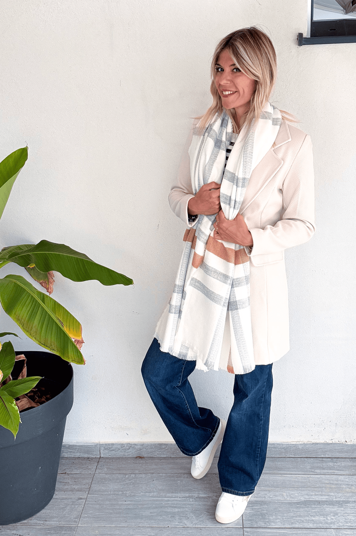 Manteau beige mi long, 4 boutons femme