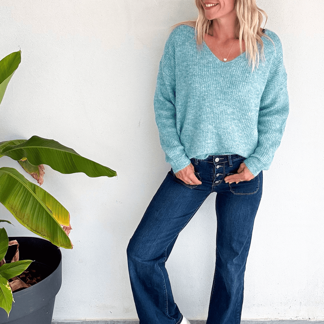 Pull vert col V femme