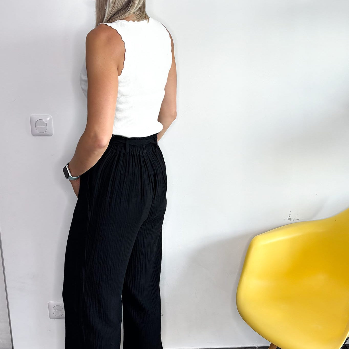 Pantalon noir en gaz de coton