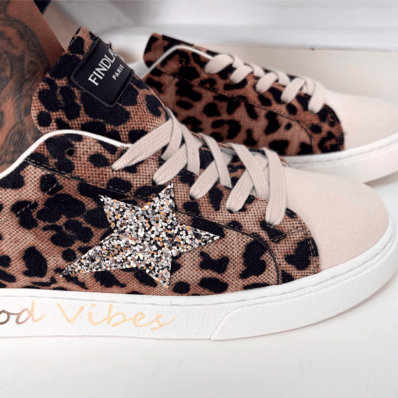 Baskets léopard effet tissu