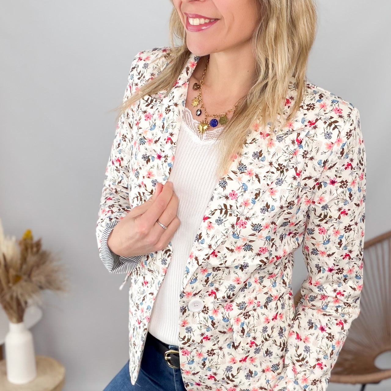 Blazer écru motif fleuri la boutique de lydie