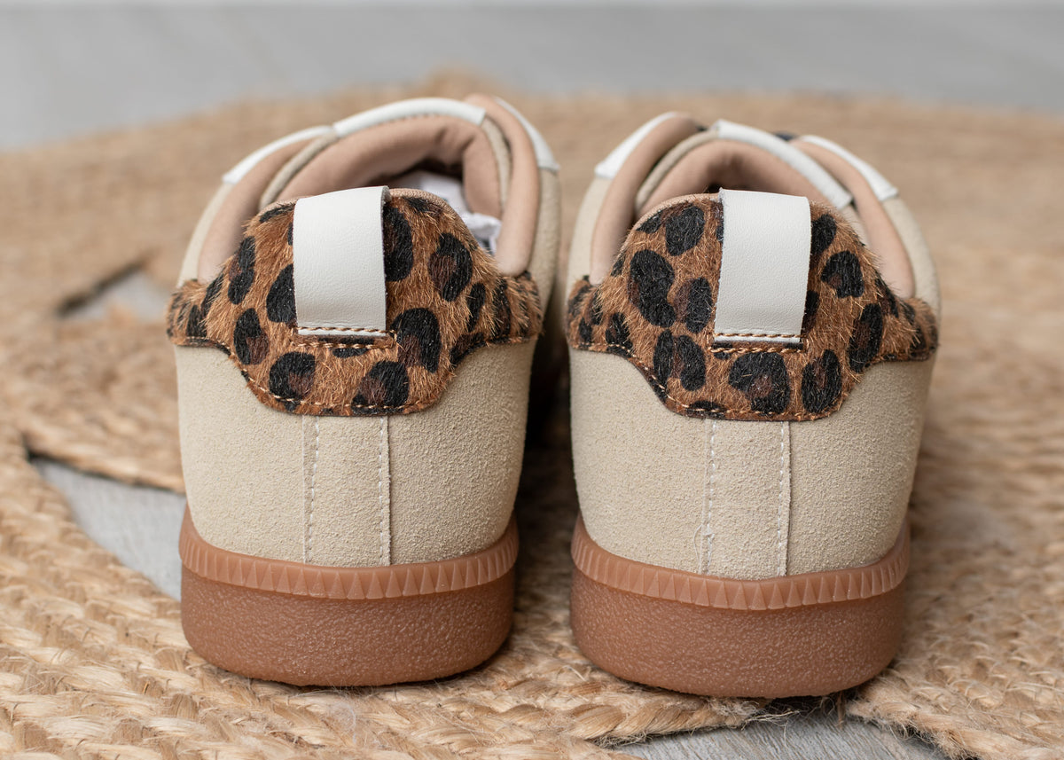 Baskets– Suédine Beige & Touches Léopard