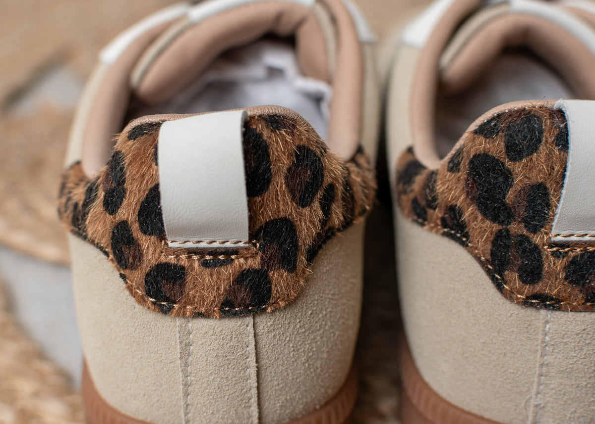 Baskets– Suédine Beige & Touches Léopard