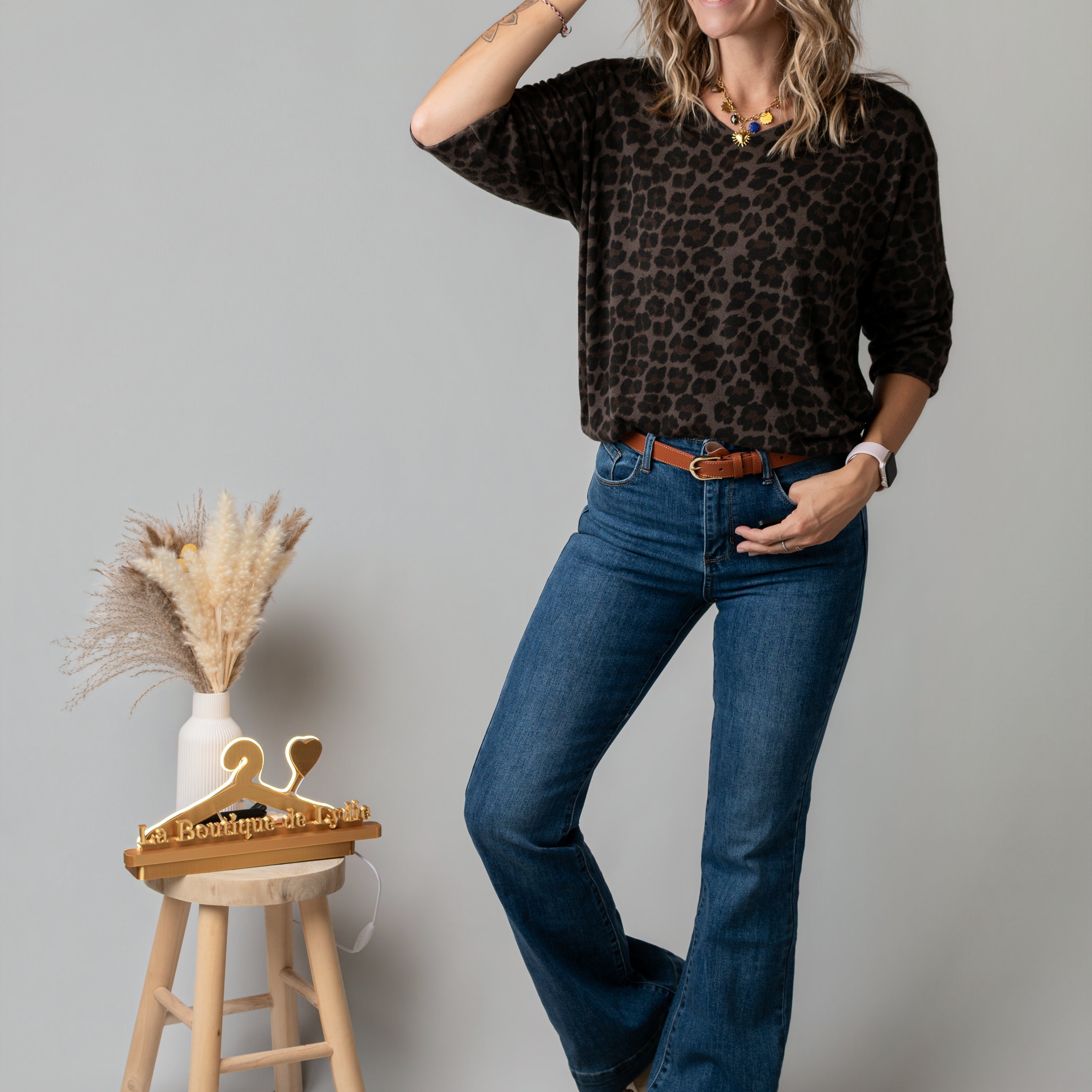 Jean flare bleu brut bas large surpiqué