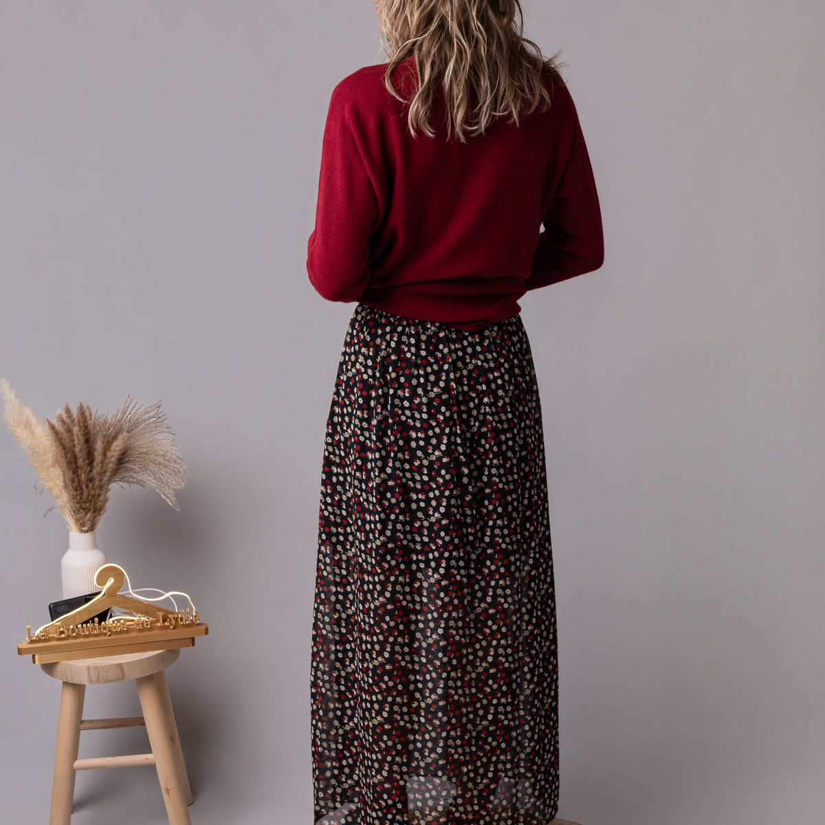 Jupe longue fleurie fendue noire