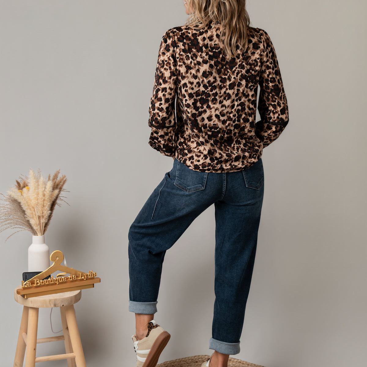 Blouse fluide léopard détails ajourés