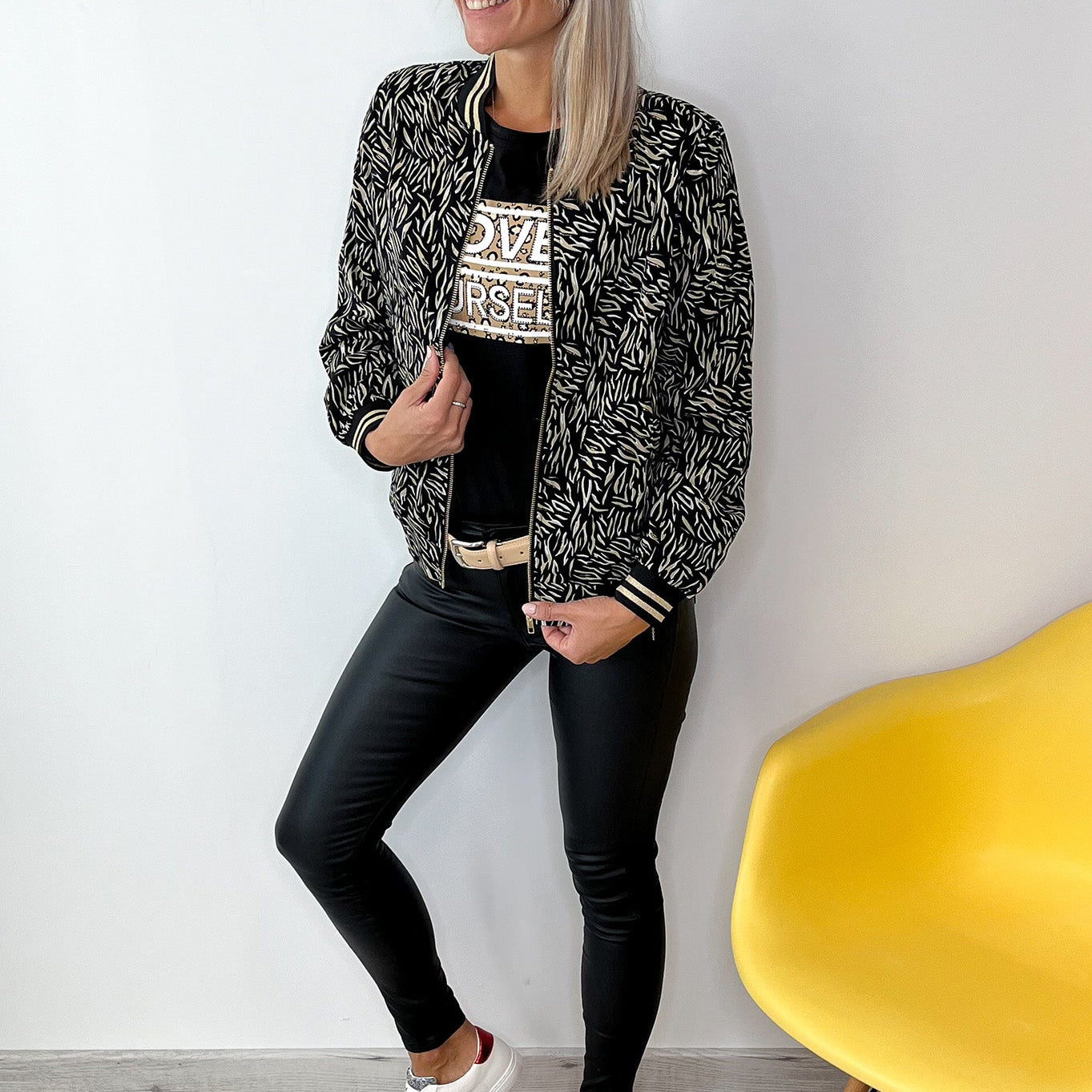 Pantalon skinny enduit noir - La Boutique de Lydie 34