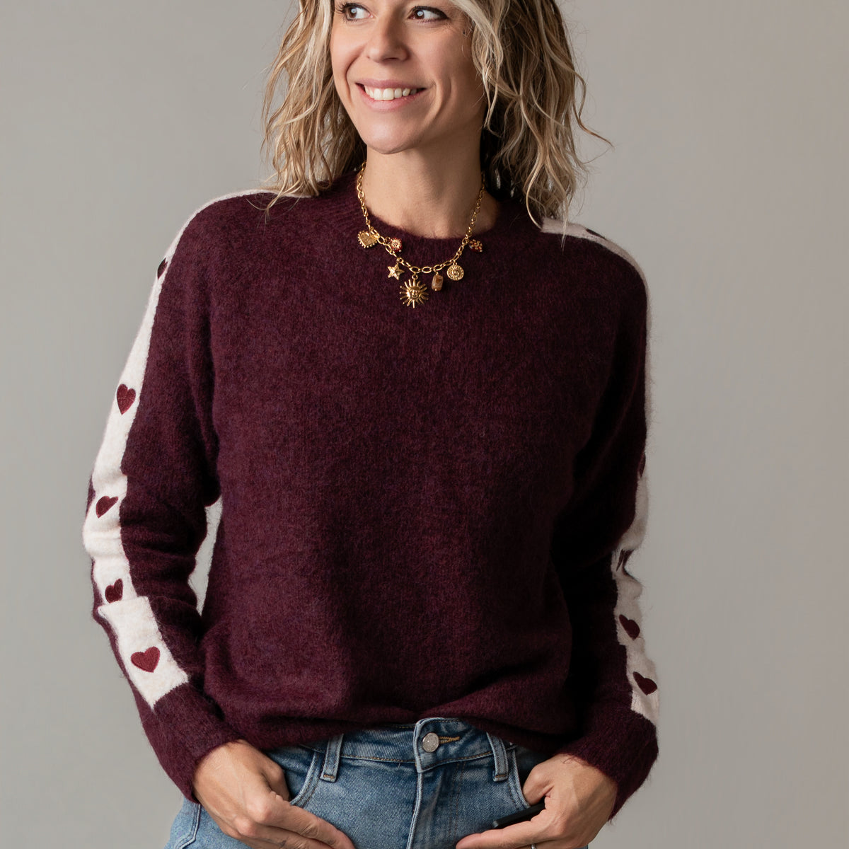 Pull bordeaux cœurs brodés la Boutique de Lydie