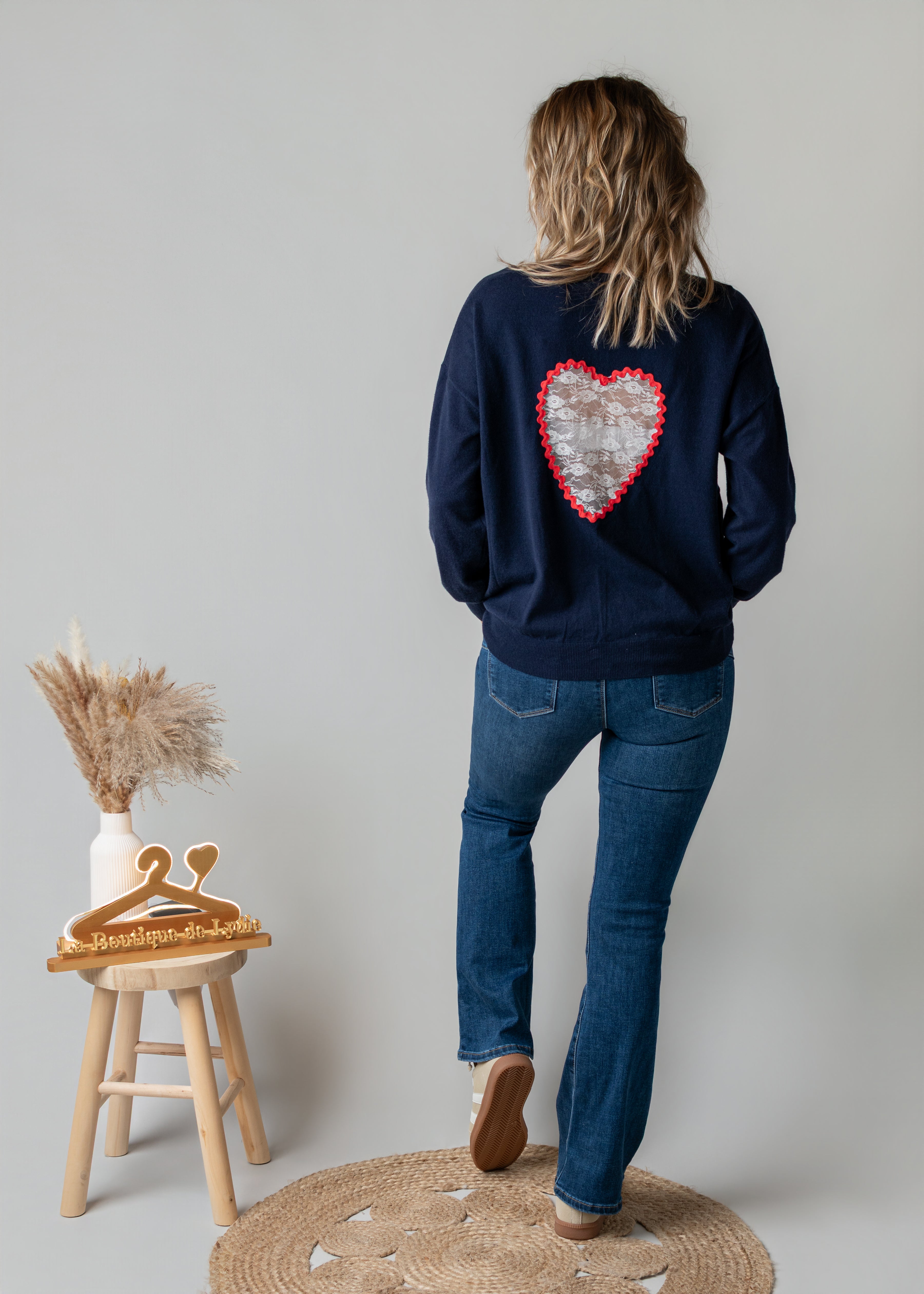 Pull fin marine cœur dentelle