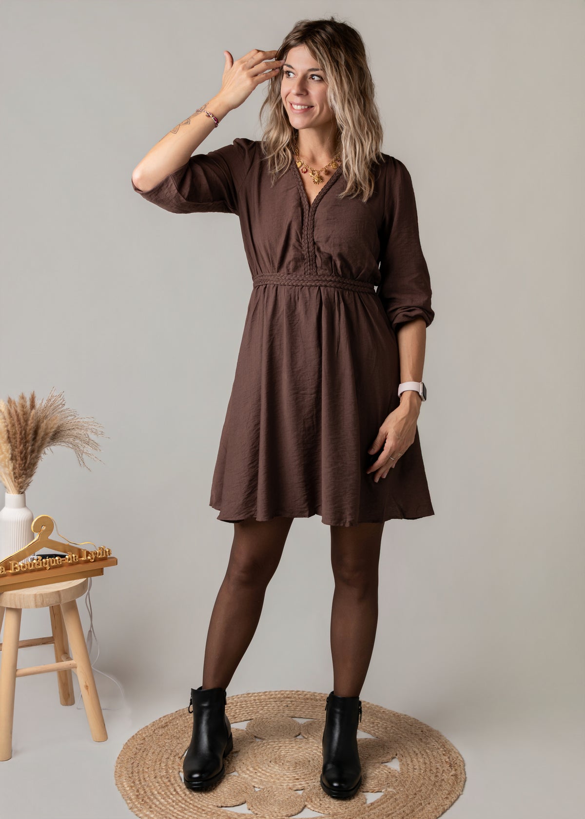 Robe courte chocolat manches longues