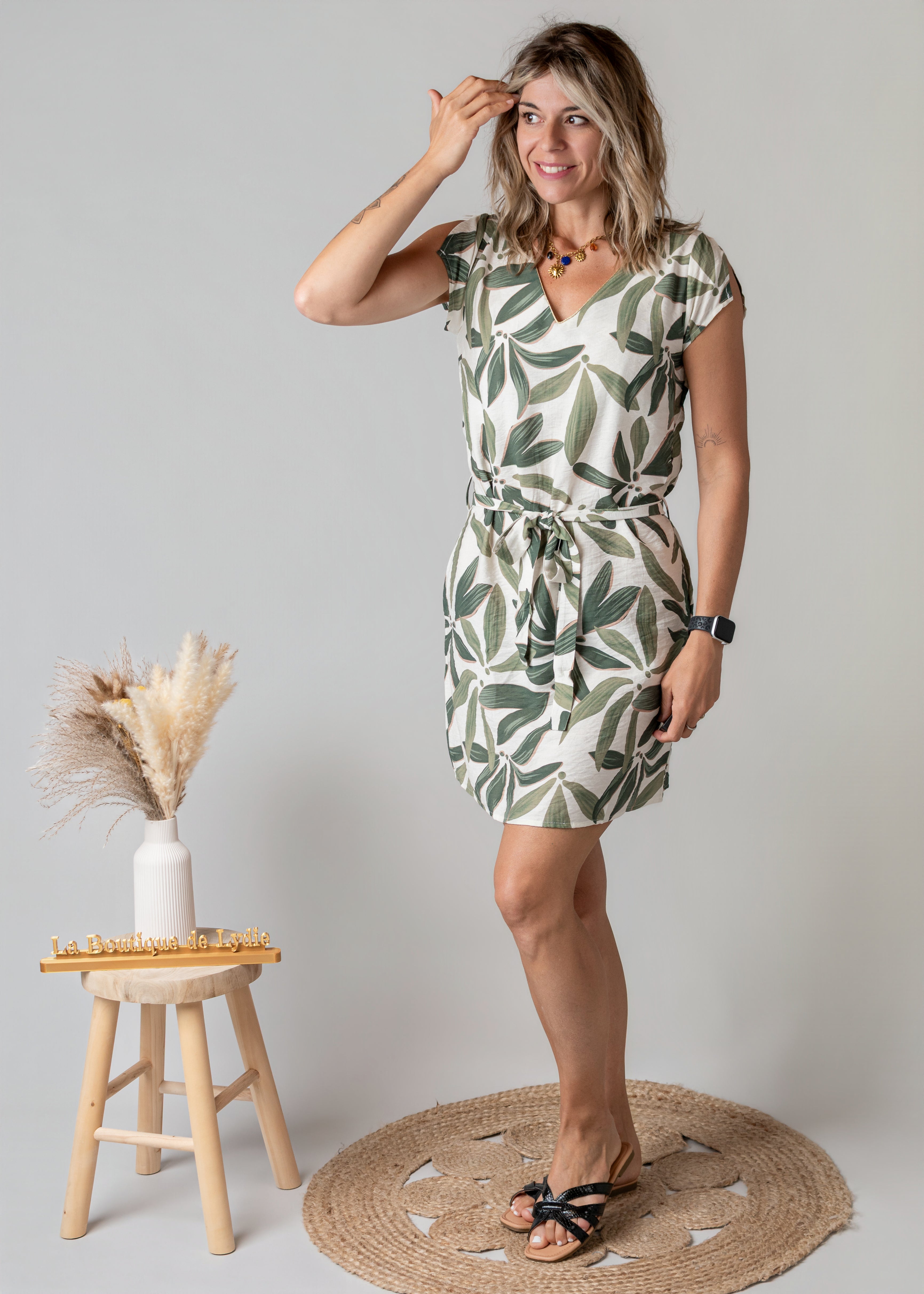 Robe Courte Tropicale Verte & Écrue