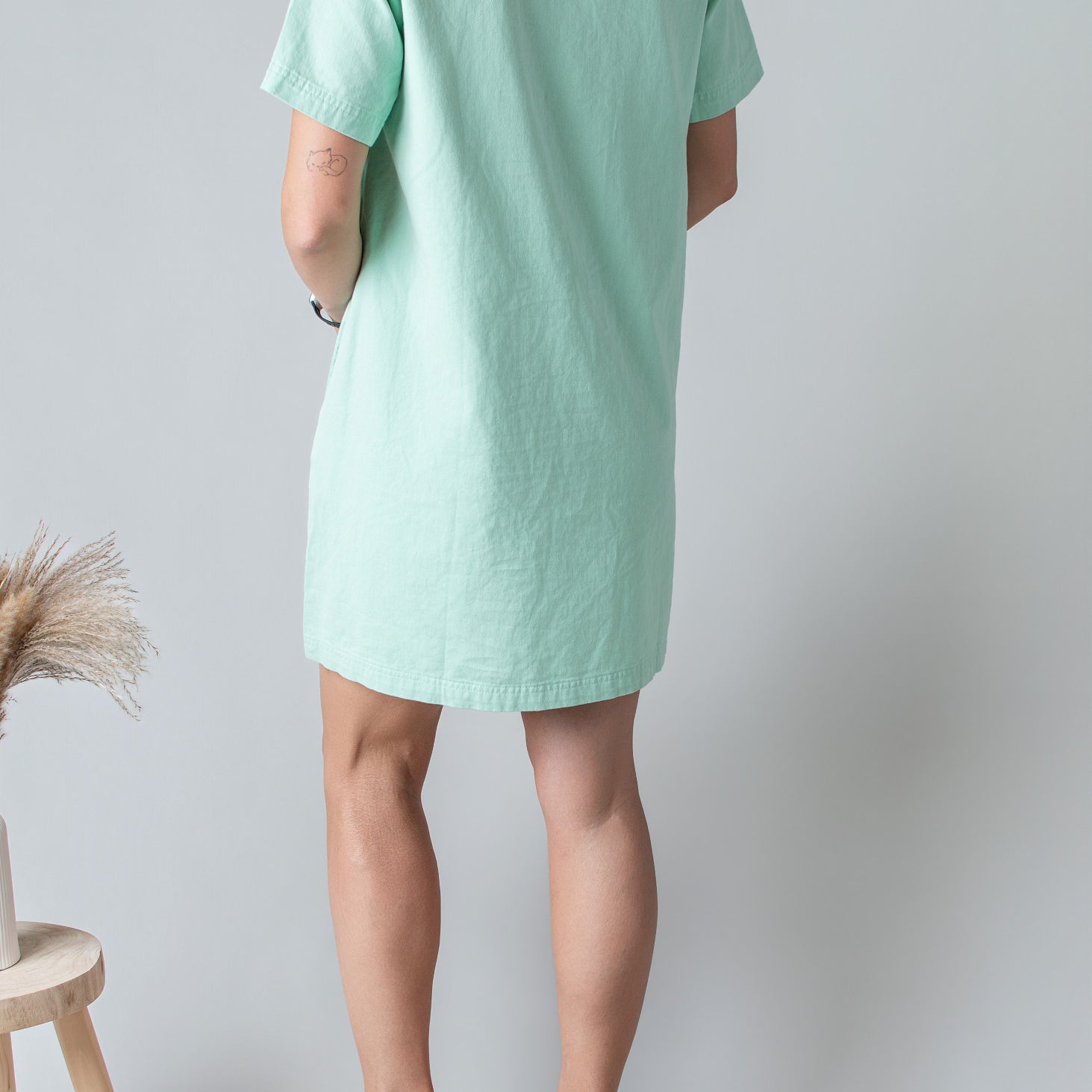 Robe Droite Coton Vert d'Eau Col V Style Denim