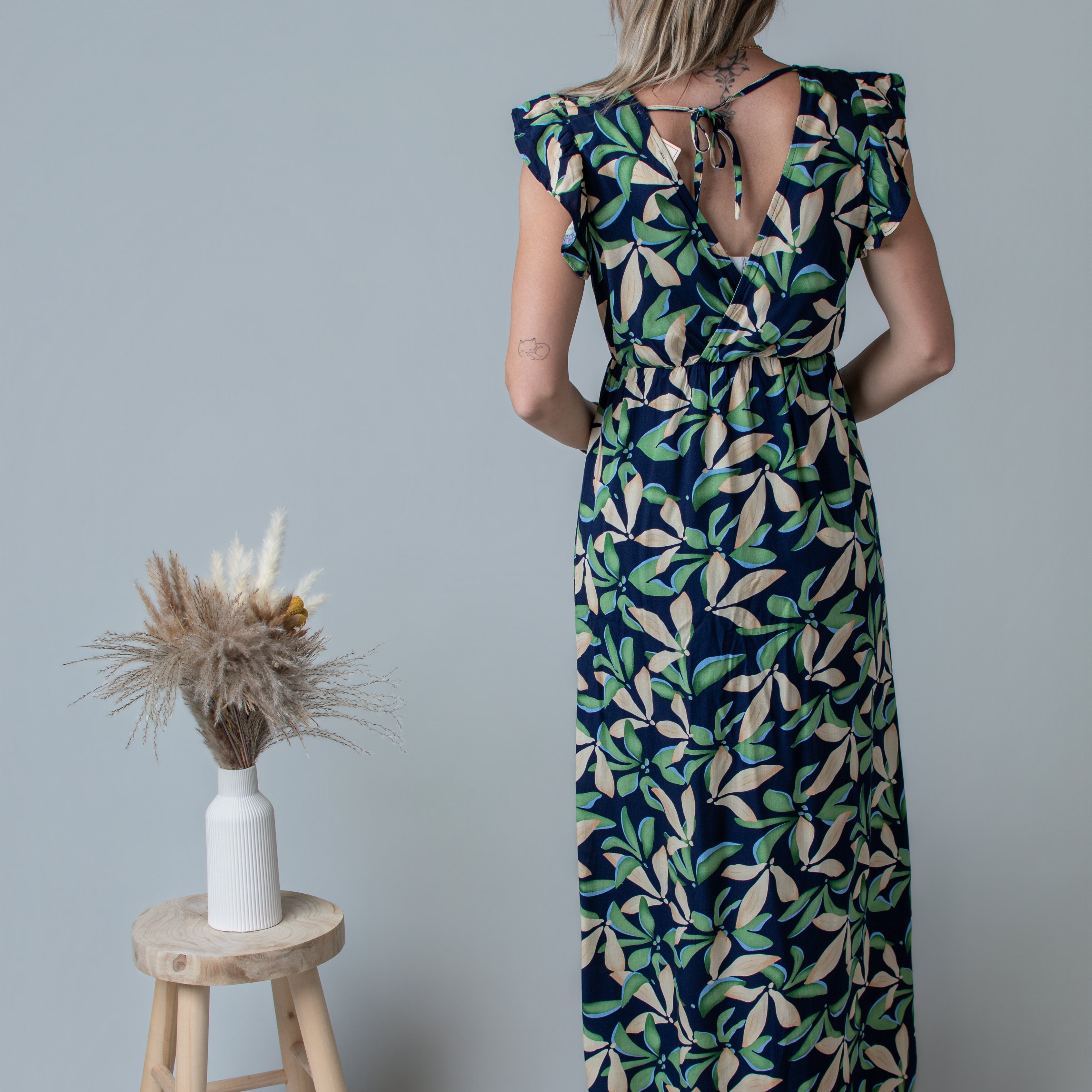 Robe longue fleurie vert et marine