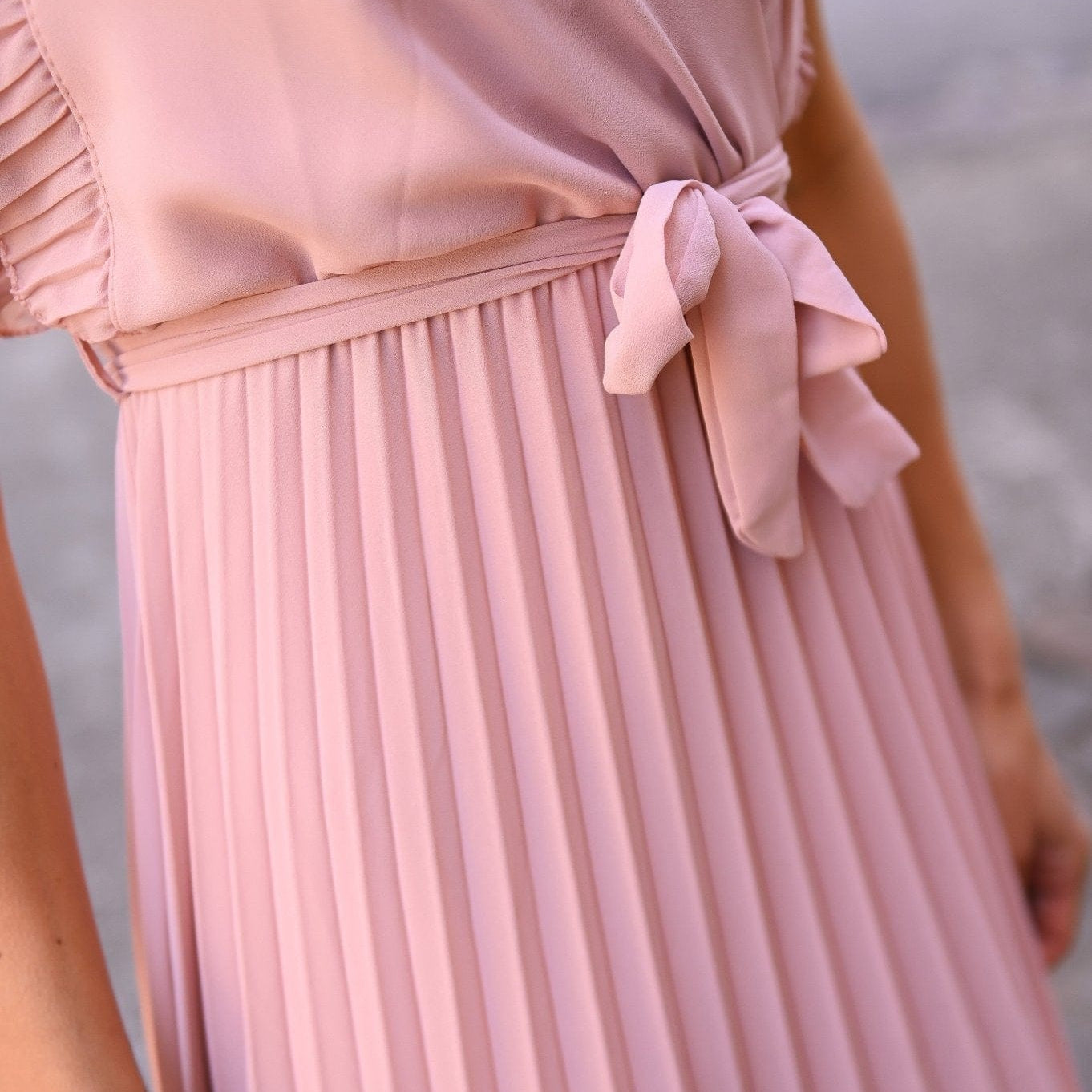 Robe longue plissée Rose Carmen - La Boutique de Lydie Taille Unique