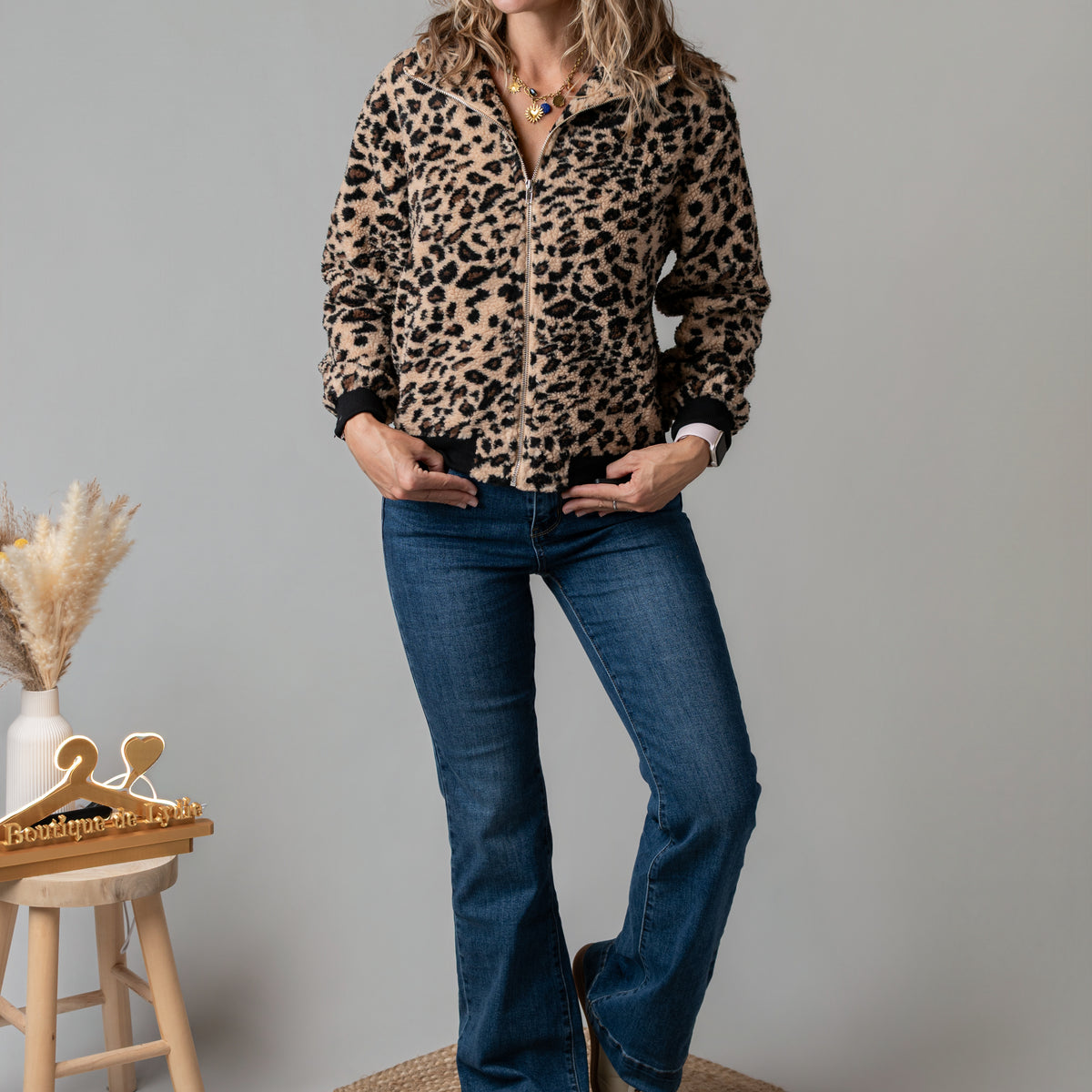 Veste zippée bouclée léopard