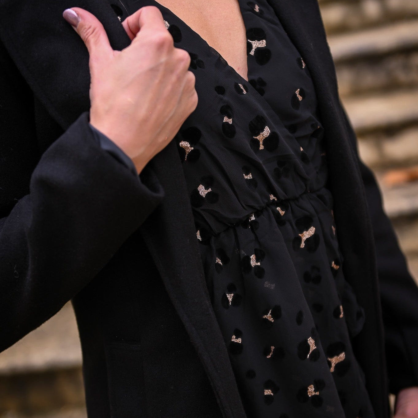robe noire léopard