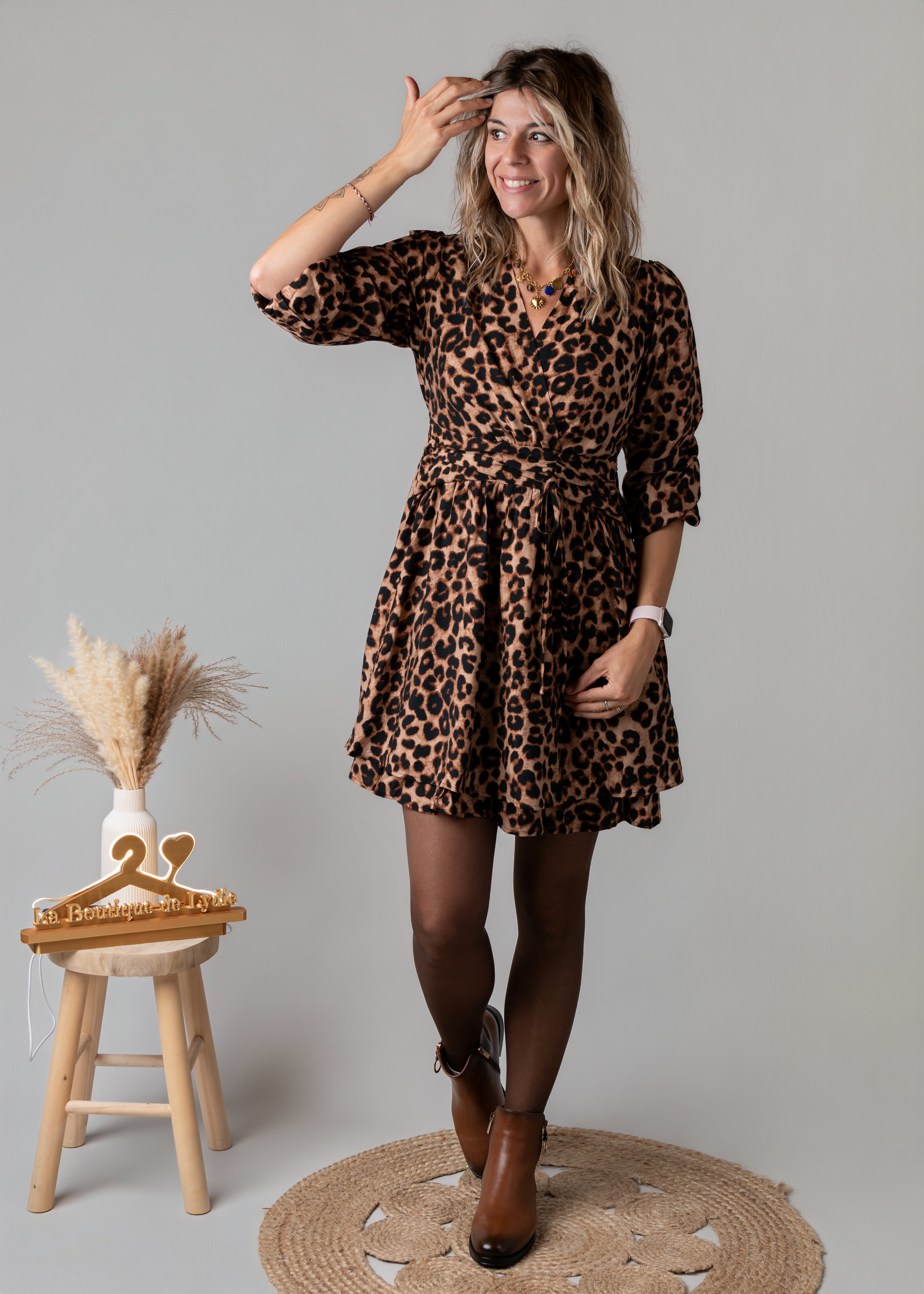 Robe courte fluide léopard cache-cœur  la Boutique de Lydie