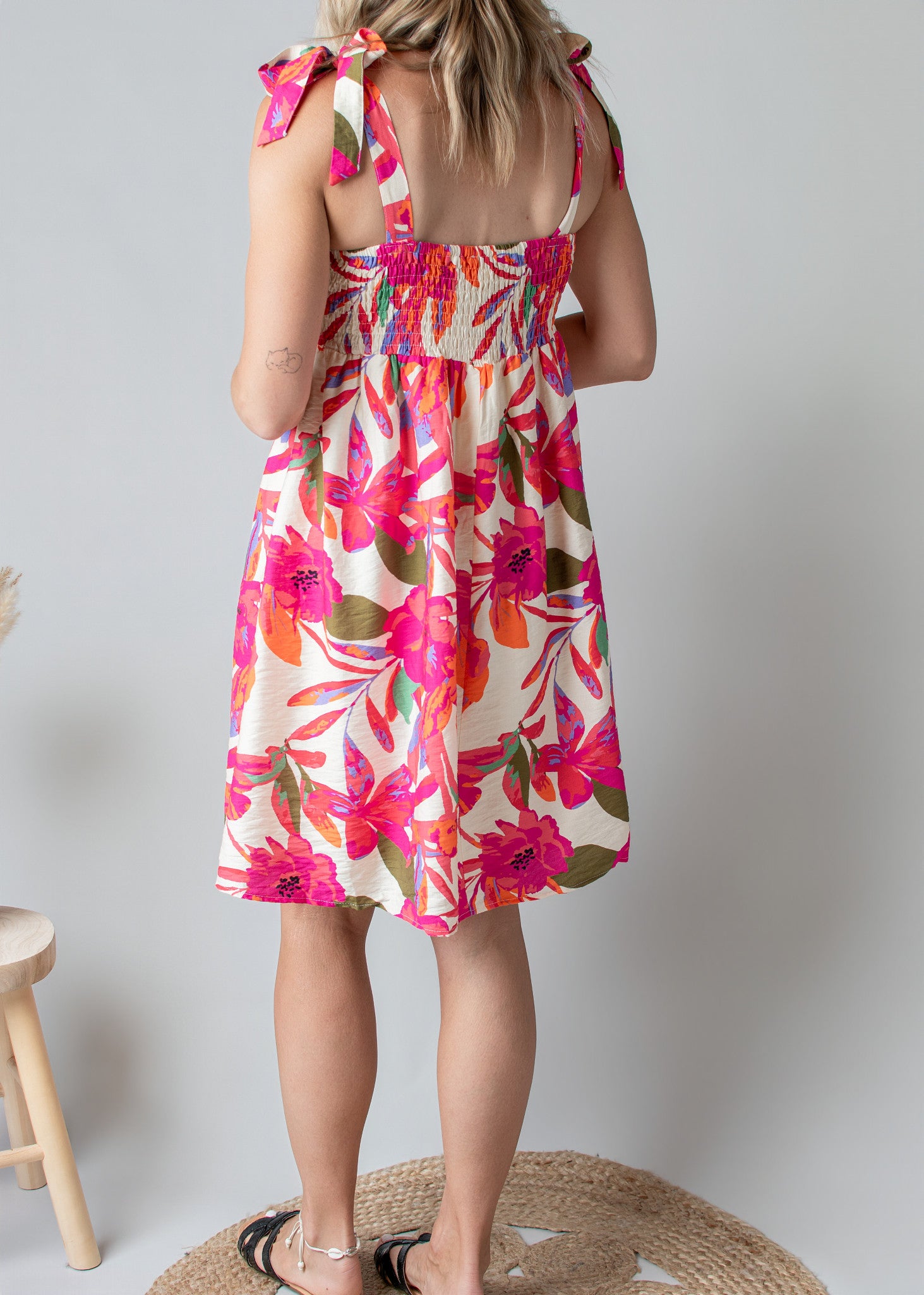Robe Courte Fleurie Fuchsia