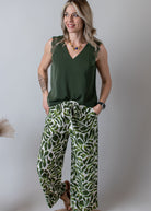 Blouse kaki, col V avec dentelle&nbsp;