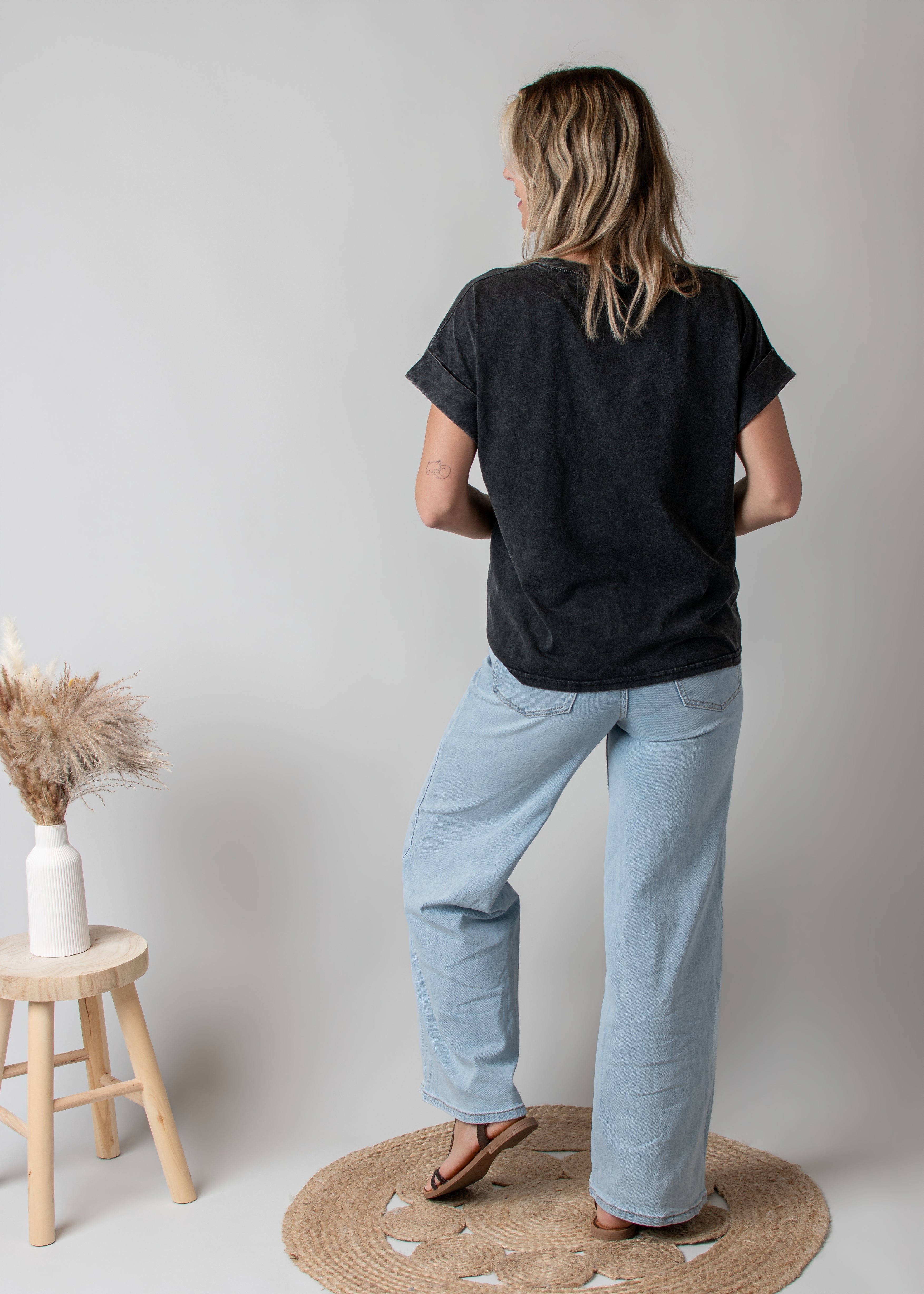 T-shirt Noir Délavé à Clous femme