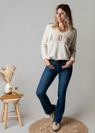 Pull col V beige brodé Amour