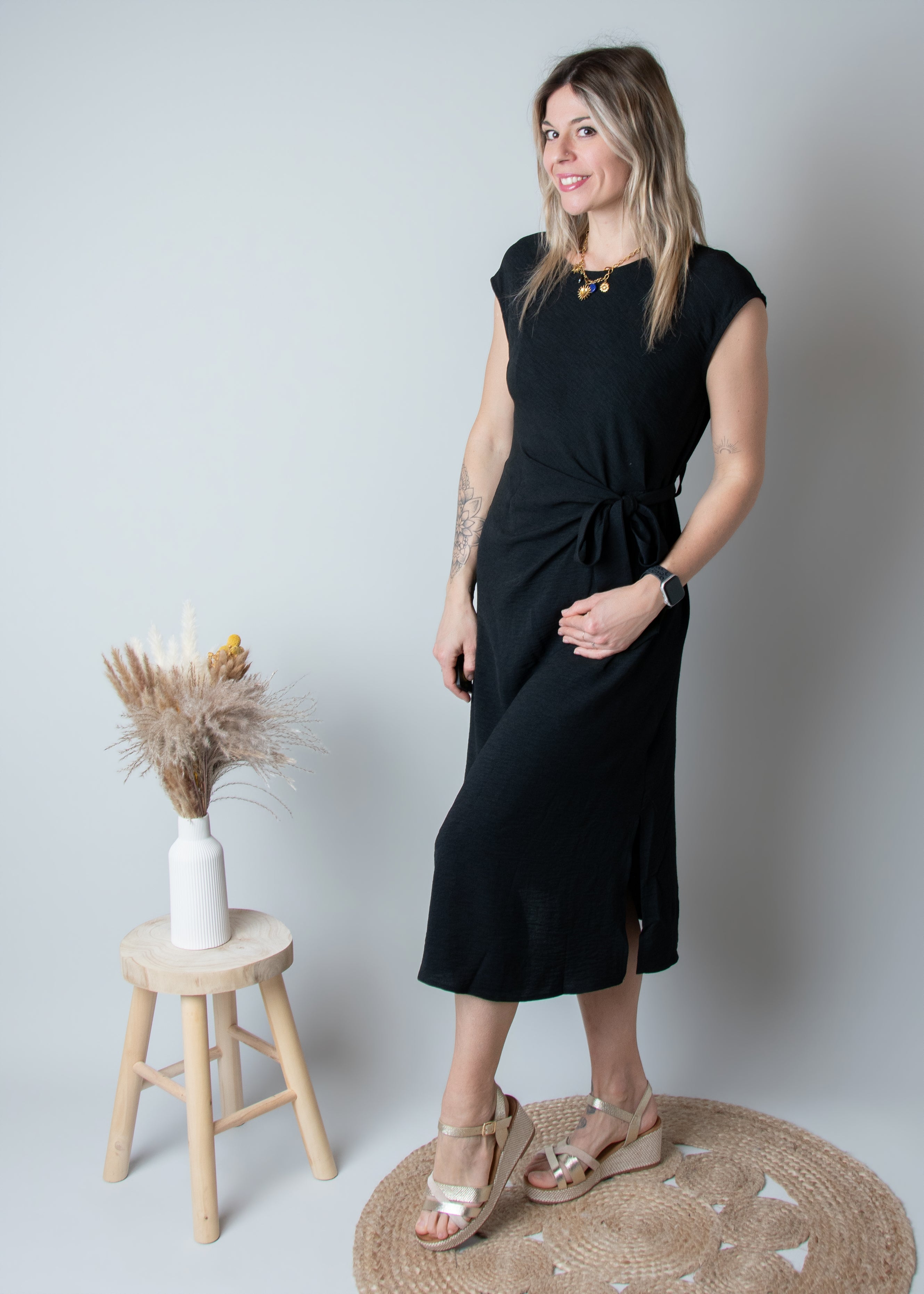 Robe Mi-Longue noire Cintrée