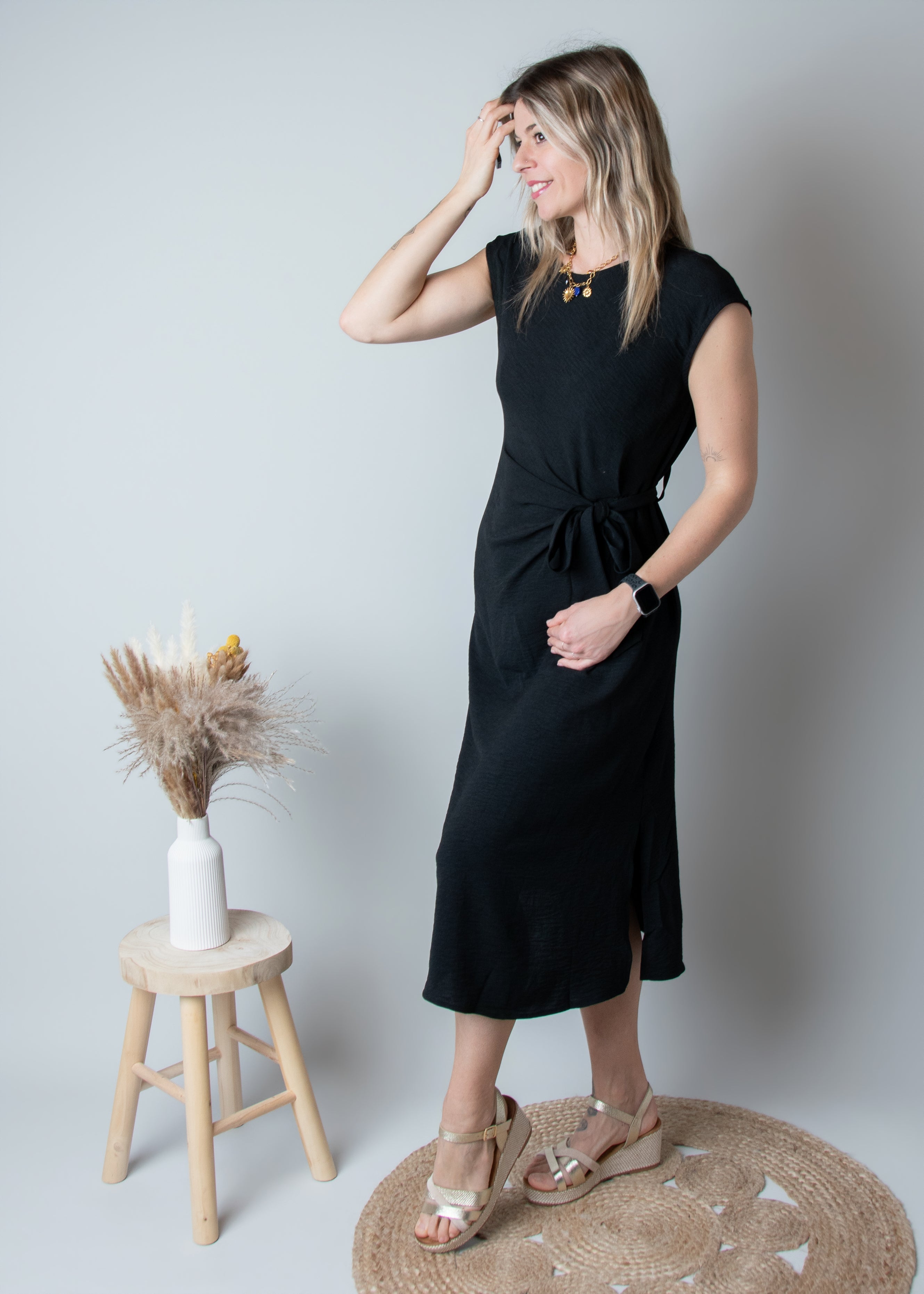 Robe Mi-Longue noire Cintrée