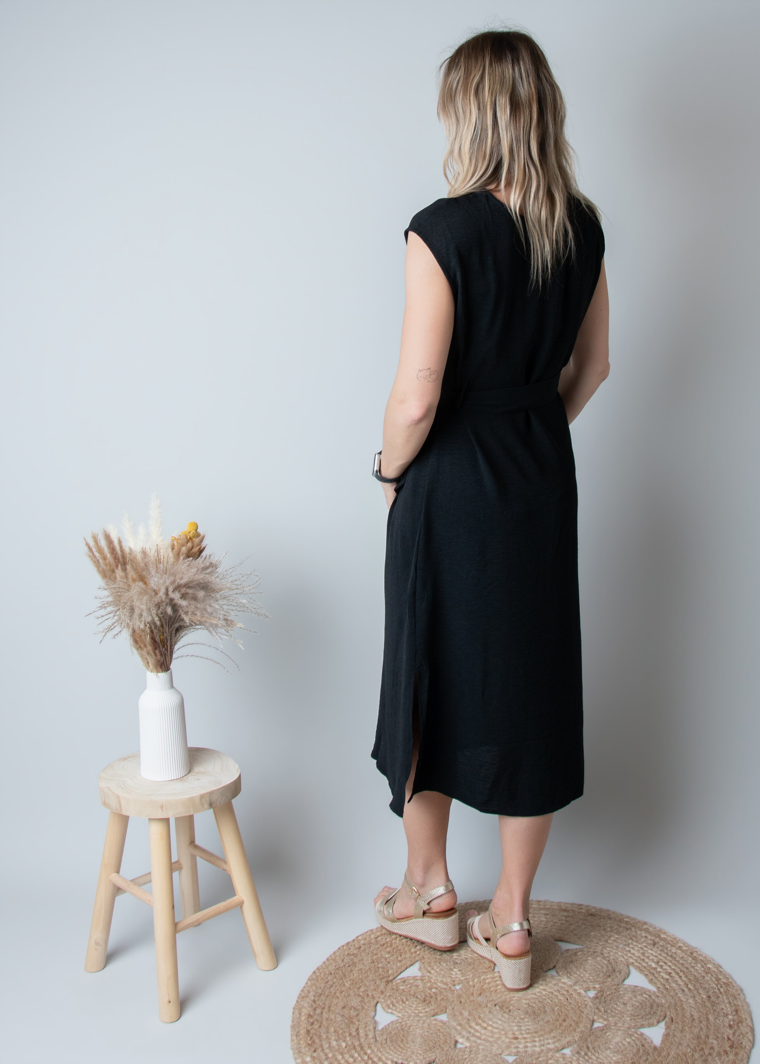 Robe Mi-Longue noire Cintrée