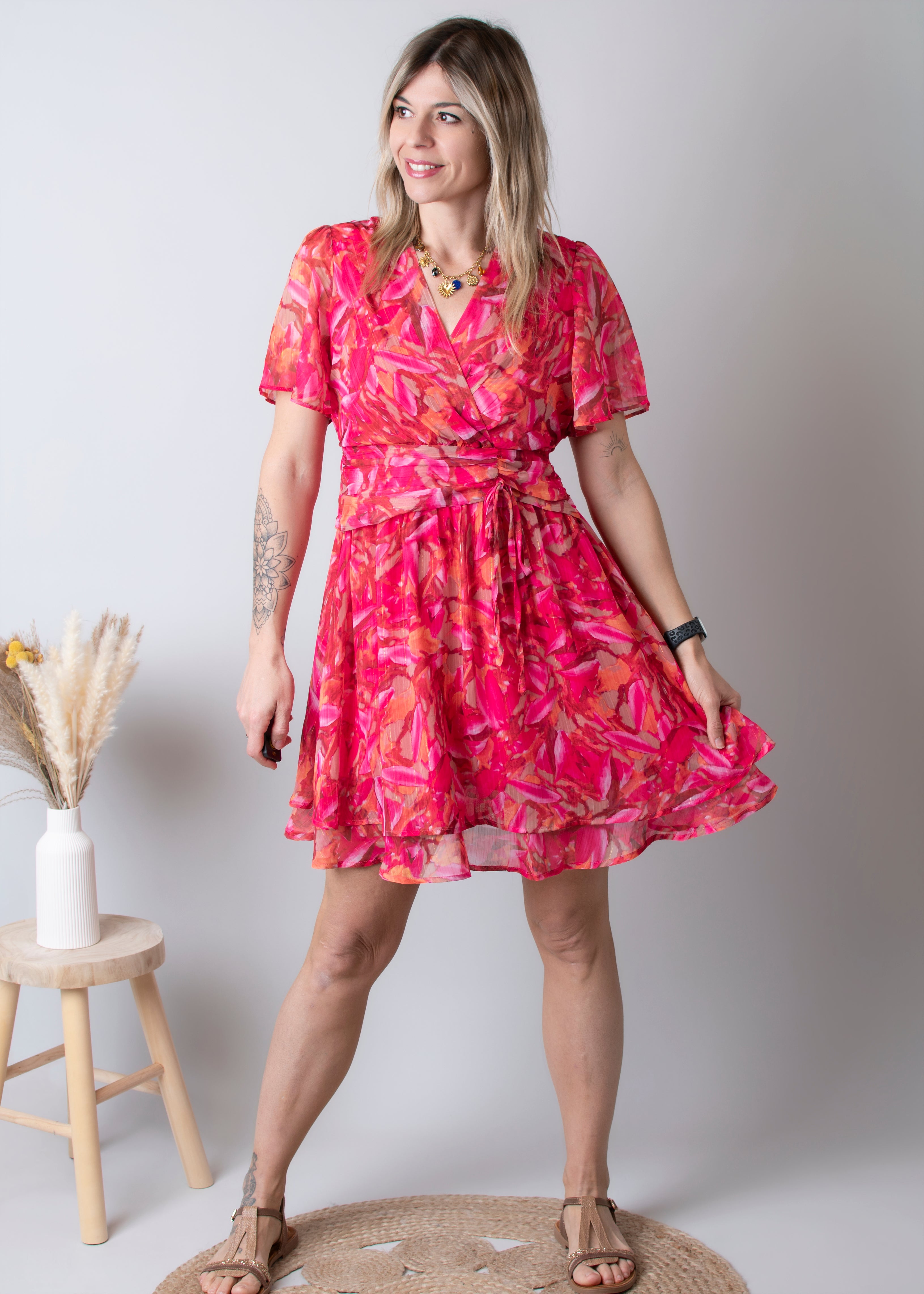 Robe cache-cœur, courte fuchsia