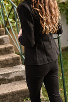 blazer noir revers fleuri la boutique de lydie