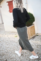 Pull noir, col rond, matière douce la boutique de lydie 