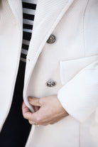 Manteau beige mi long, 4 boutons, avec poches