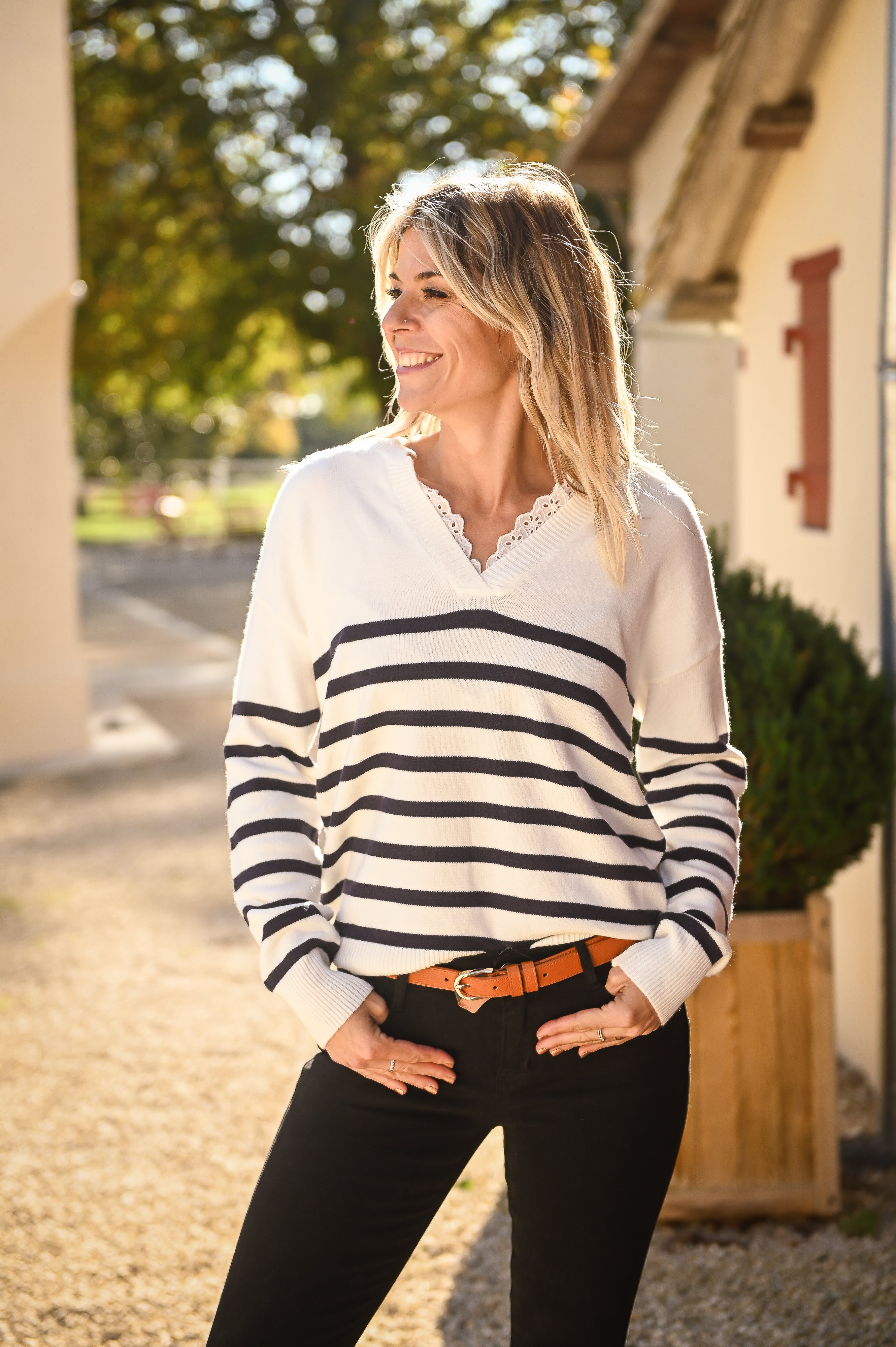 Pull Marinière Ecru rayé marine dentelle 