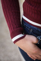 Pull fin bordeaux avec col à revers