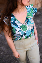 Charger l&#39;image dans la galerie, Blouse verte fleuri manche courte 
