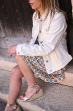 Charger l&#39;image dans la galerie, Veste en jean beige la boutique de lydie
