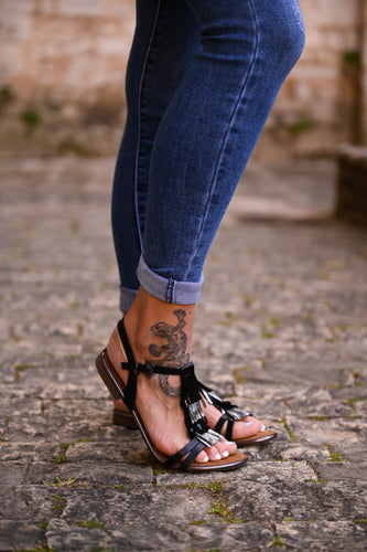 Sandales à franges noires et argentés la boutique de lydie