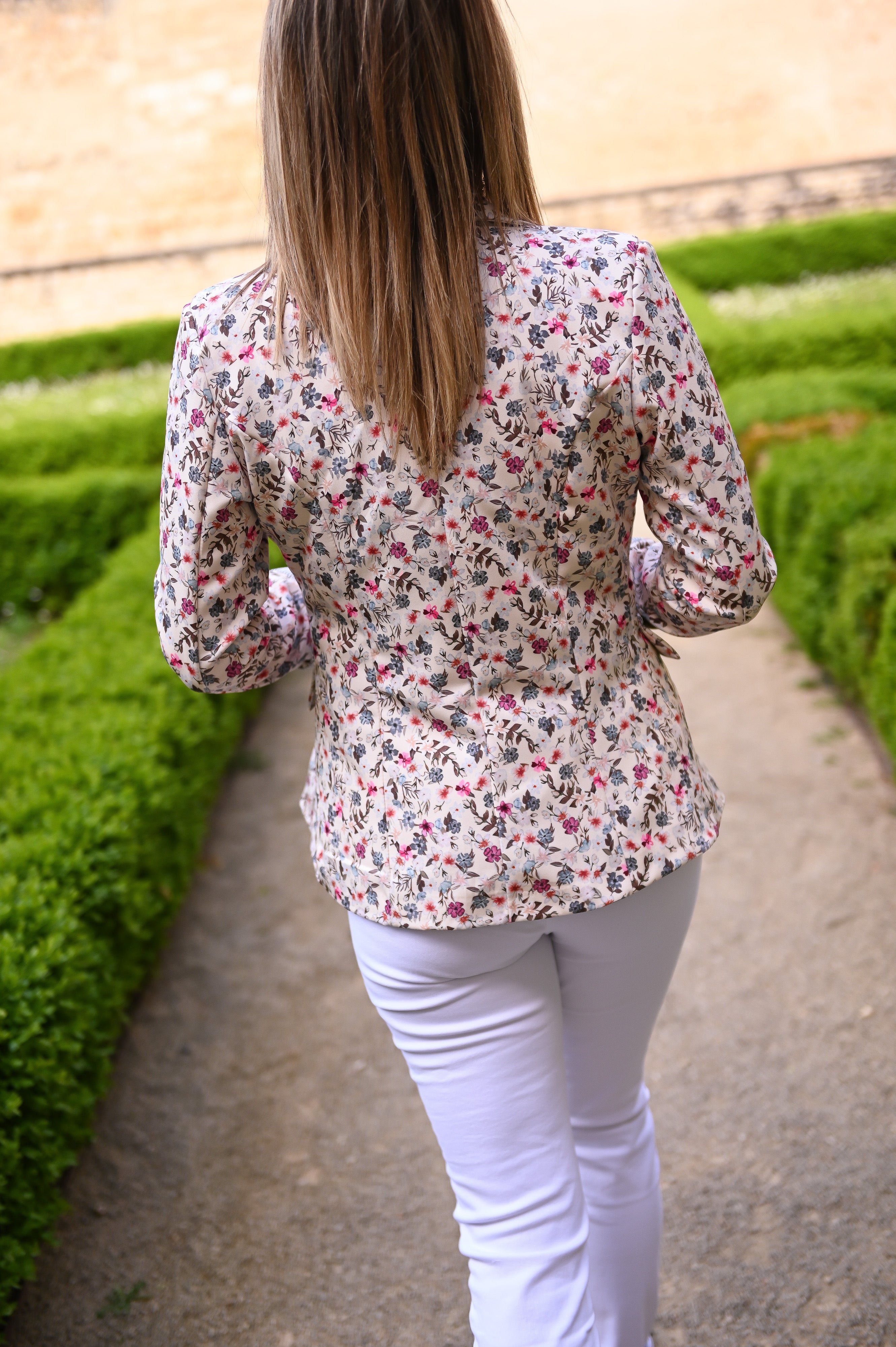 Blazer écru motif fleuri 