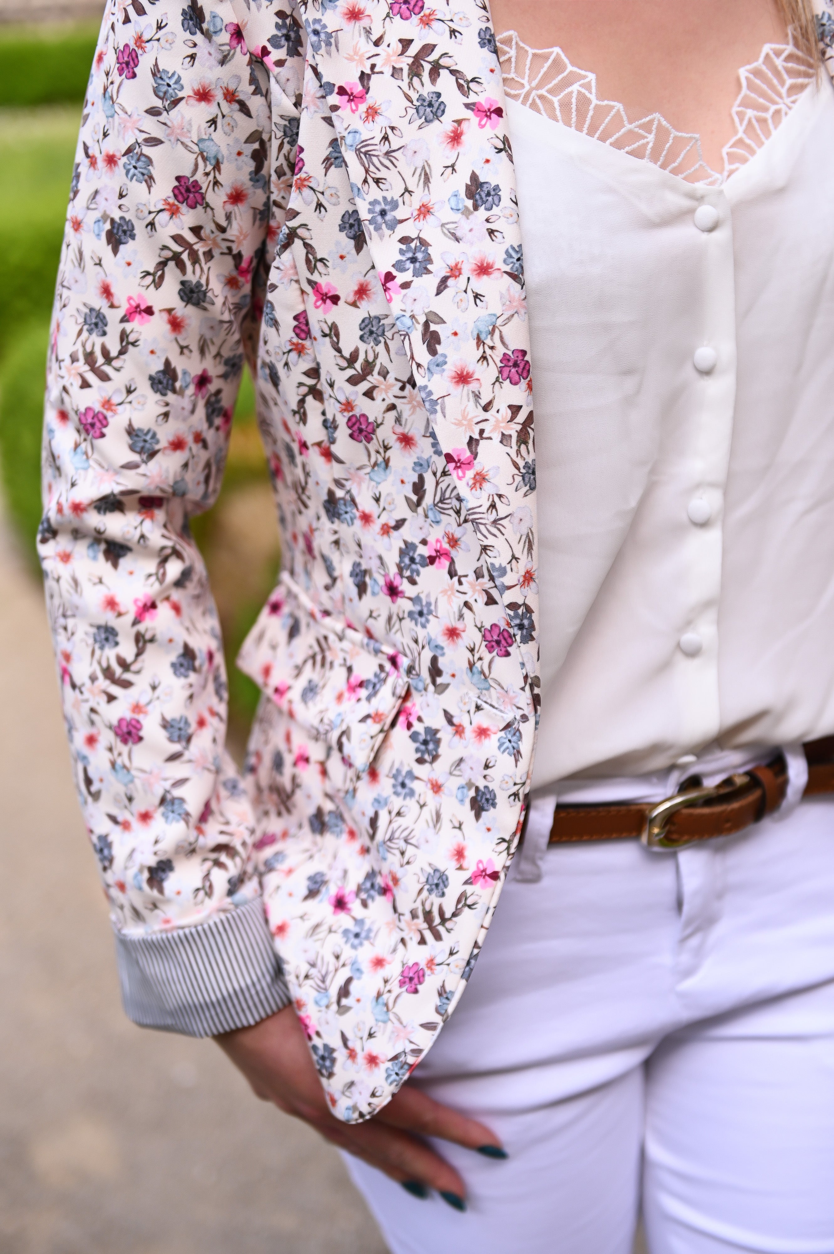 Blazer écru motif fleuri 