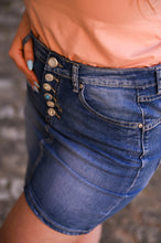 Charger l&#39;image dans la galerie, Jupe en jean avec boutons la boutique de Lydie
