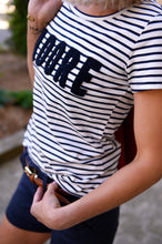 Charger l&#39;image dans la galerie, T-shirt marine rayé, brodé J&#39;adore la boutique de lydie
