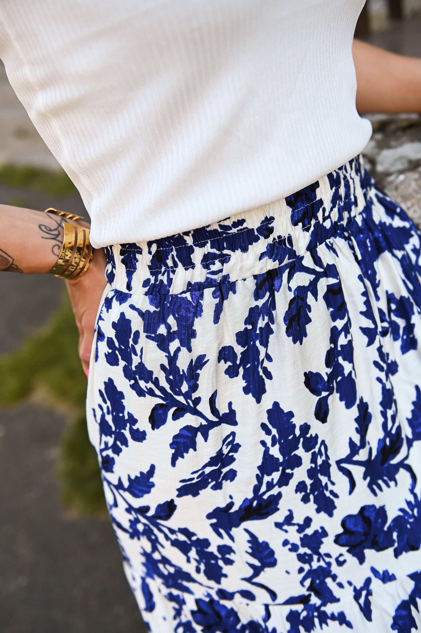 Jupe longue écru imprimée bleu la boutique de lydie 