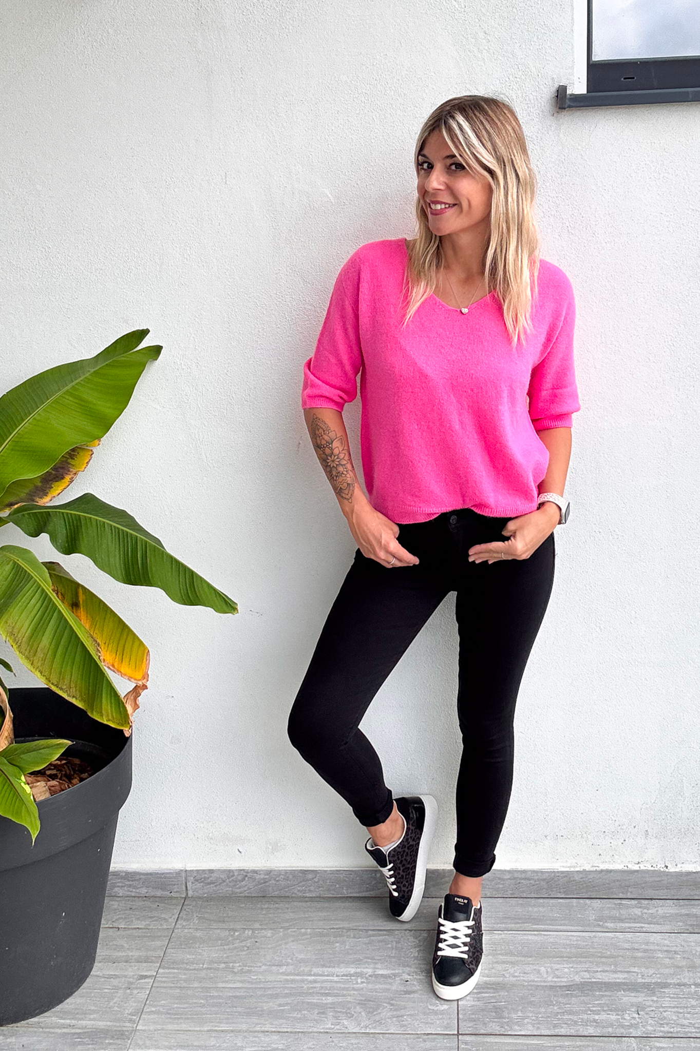 Pull fuchsia, col V, manches 3/4, matière douce