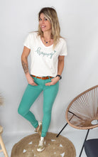 T-shirt blanc brodé "Happy" vert clair la boutique de lydie