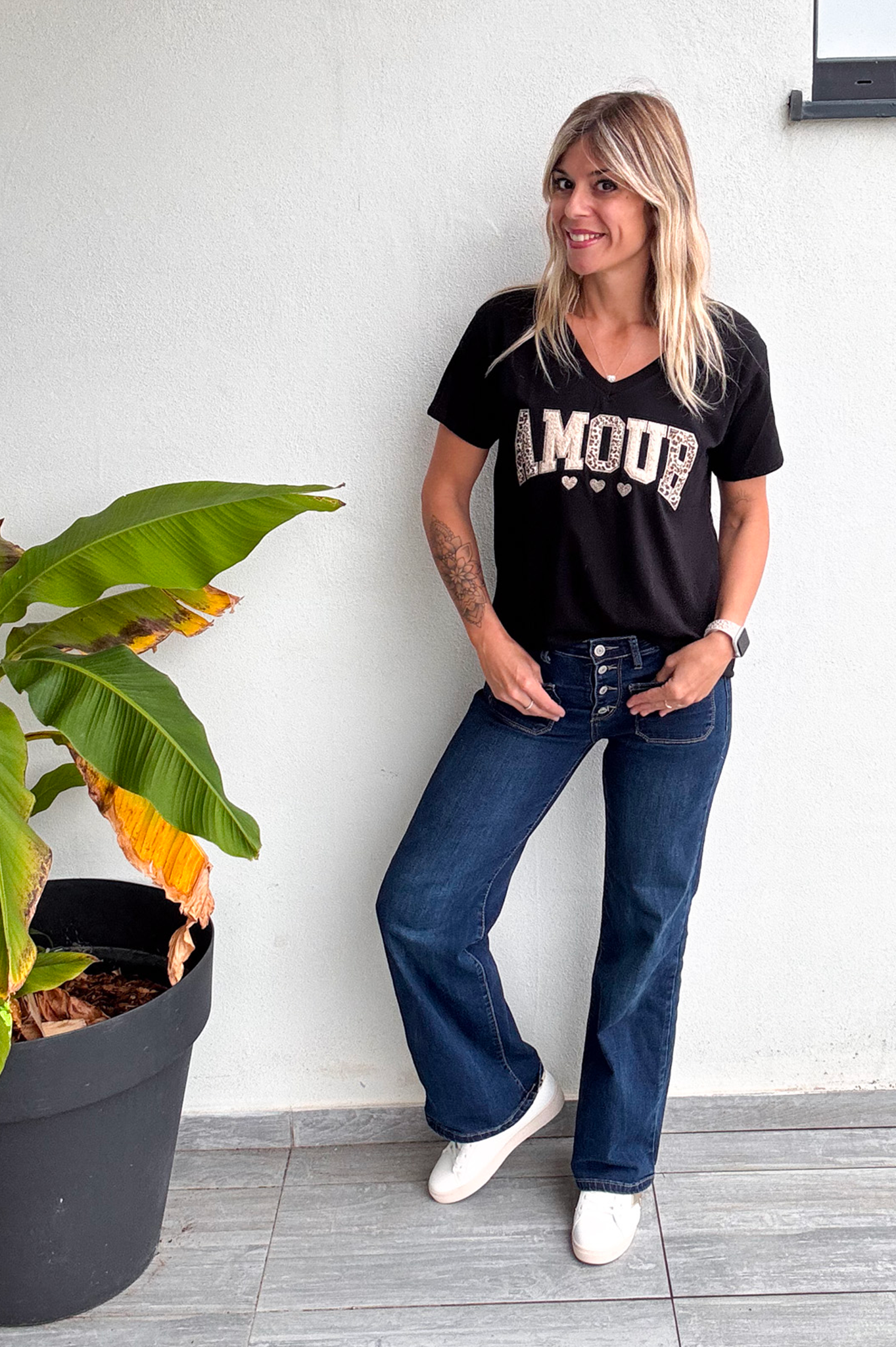 T-shirt noir, Brodé "Amour"