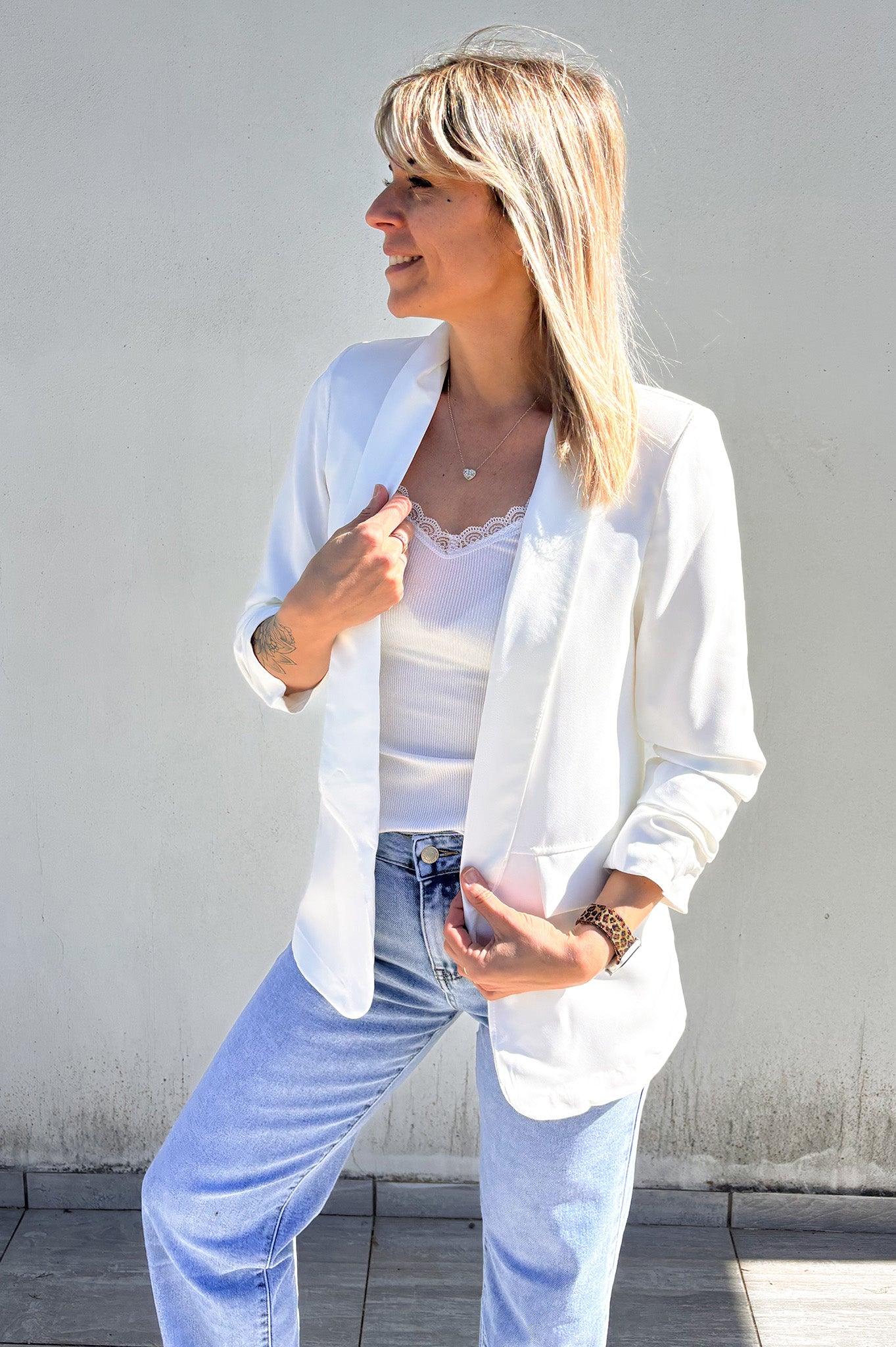 Blazer unis mi-long blanc la boutique de lydie