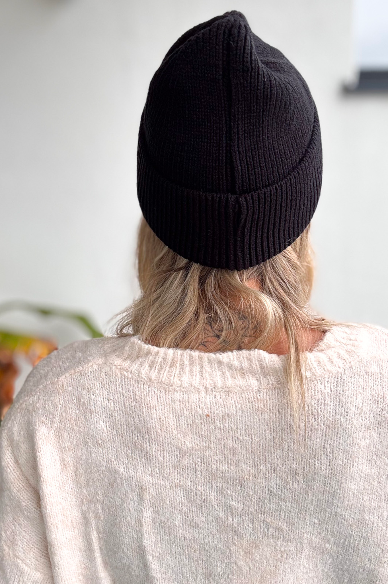 Bonnet en maille avec coeur léopard brodé 