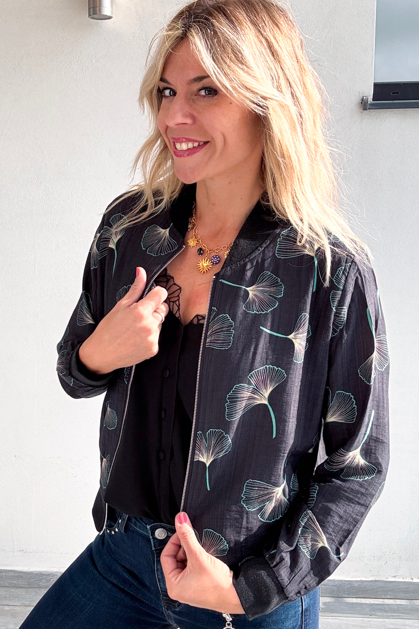Bombers noir à motifs
