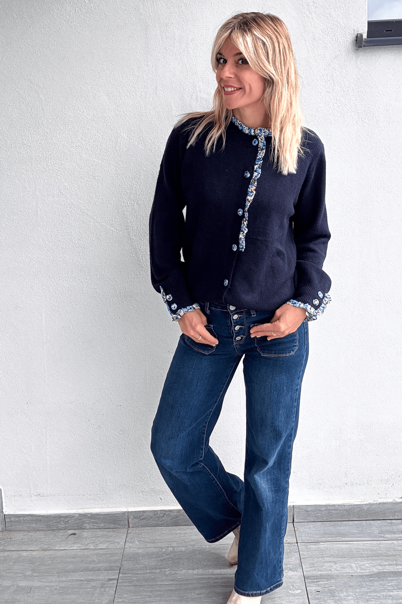 Gilet marine fleuri femme