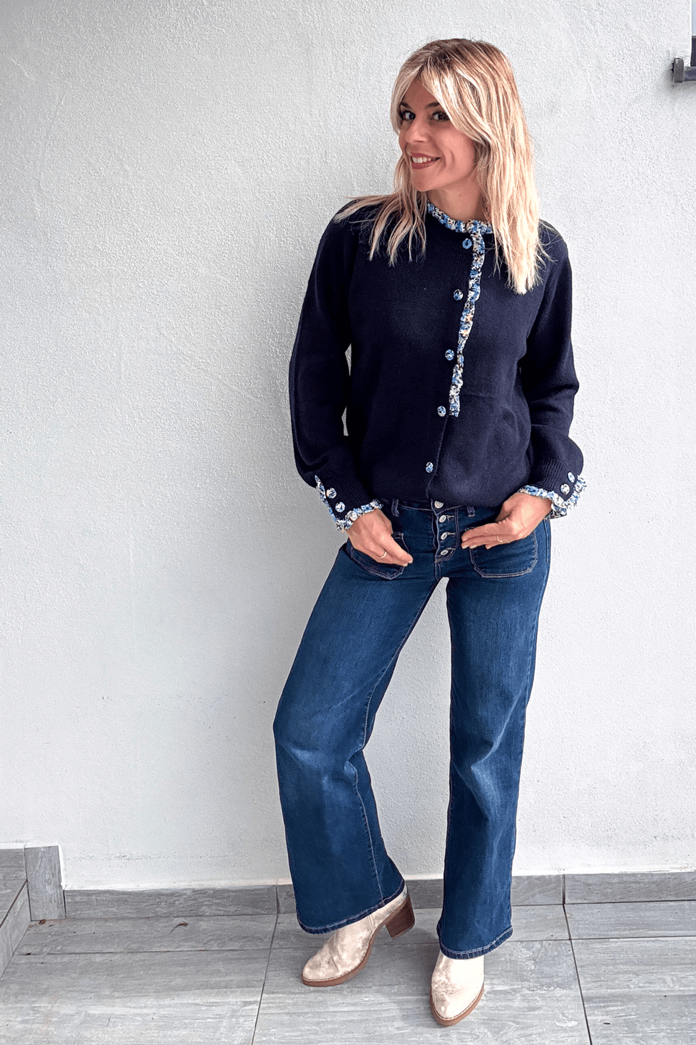 Gilet marine fleuri femme